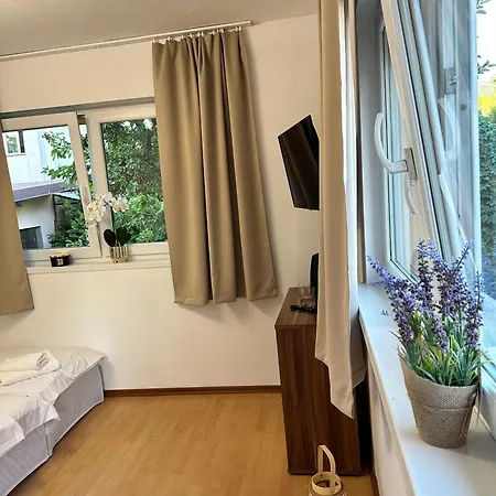 アパート Teligi 4 5 *